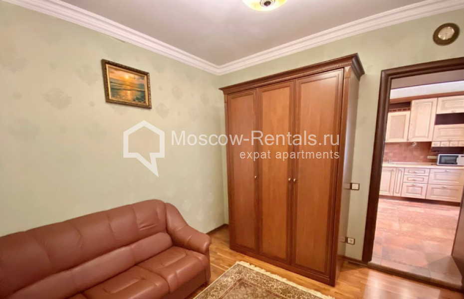 Photo #9 3-room (2 BR) apartment for <a href="http://moscow-rentals.ru/en/articles/long-term-rent" target="_blank">a long-term</a> rent
 in Russia, Moscow, M. Dmitrovka str, 15