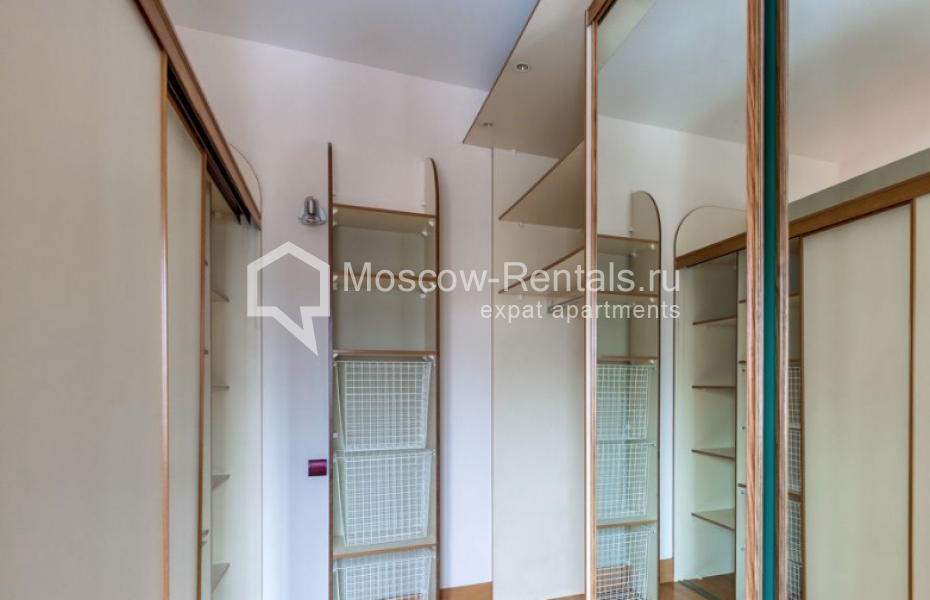 Photo #8 5-room (4 BR) apartment for <a href="http://moscow-rentals.ru/en/articles/long-term-rent" target="_blank">a long-term</a> rent
 in Russia, Moscow, Prechistenka str, 40/2С2