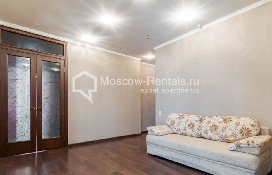 Photo #9 4-room (3 BR) apartment for <a href="http://moscow-rentals.ru/en/articles/long-term-rent" target="_blank">a long-term</a> rent
 in Russia, Moscow, B. Pirogovskaya str, 8