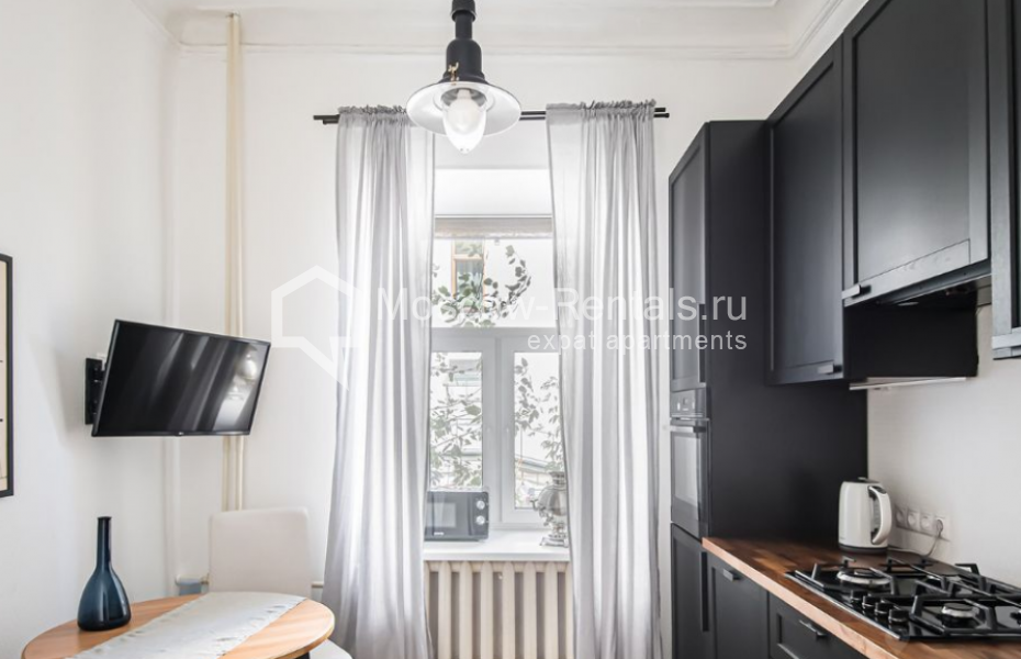 Photo #1 5-room (4 BR) apartment for <a href="http://moscow-rentals.ru/en/articles/long-term-rent" target="_blank">a long-term</a> rent
 in Russia, Moscow, Barykovskyi lane, 10