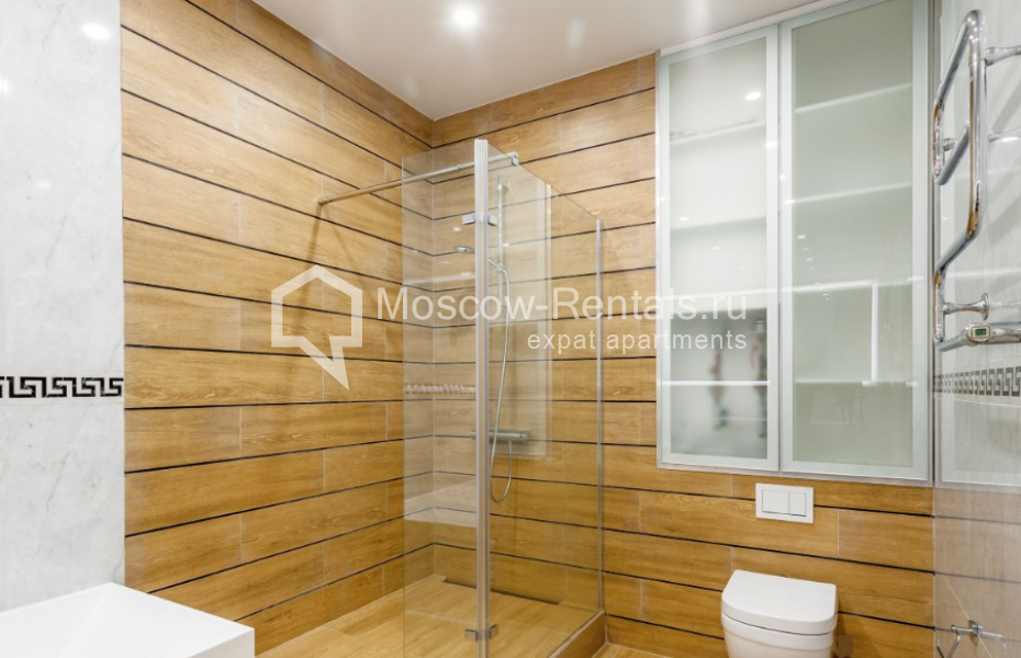 Photo #21 5-room (4 BR) apartment for <a href="http://moscow-rentals.ru/en/articles/long-term-rent" target="_blank">a long-term</a> rent
 in Russia, Moscow, Komsomolskyi prosp, 32
