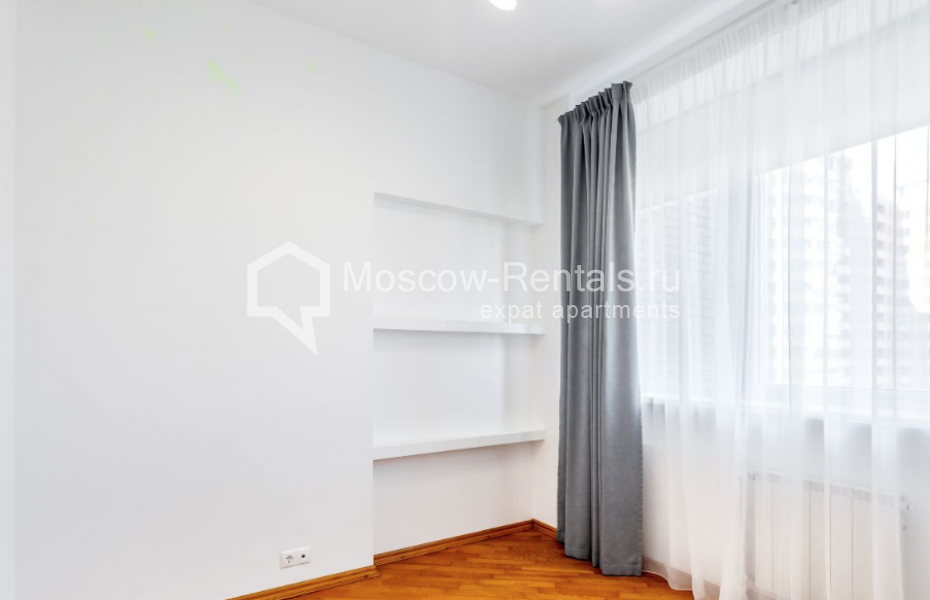 Photo #15 5-room (4 BR) apartment for <a href="http://moscow-rentals.ru/en/articles/long-term-rent" target="_blank">a long-term</a> rent
 in Russia, Moscow, Komsomolskyi prosp, 32