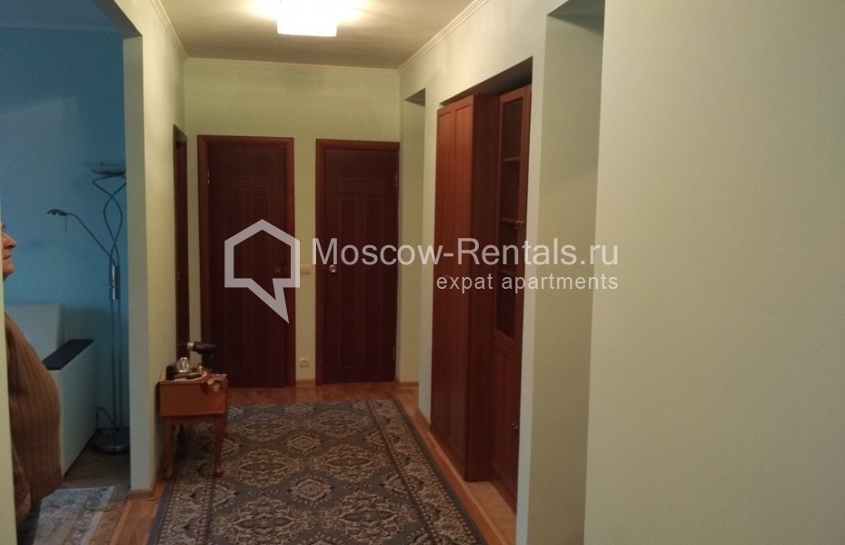 Photo #10 3-room (2 BR) apartment for <a href="http://moscow-rentals.ru/en/articles/long-term-rent" target="_blank">a long-term</a> rent
 in Russia, Moscow, Smolenskaya str, 7