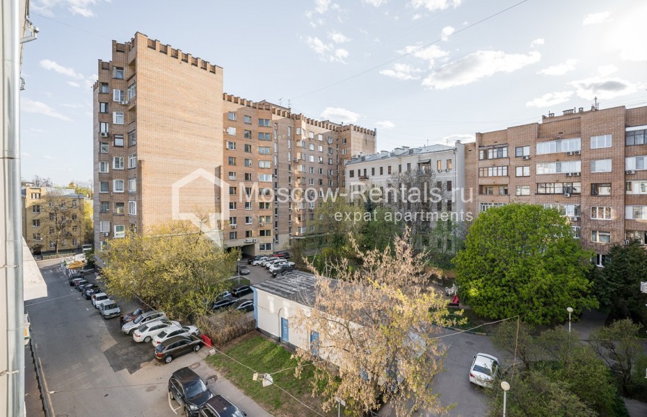 Photo #19 4-room (3 BR) apartment for <a href="http://moscow-rentals.ru/en/articles/long-term-rent" target="_blank">a long-term</a> rent
 in Russia, Moscow, Nashchokinskyi lane, 6
