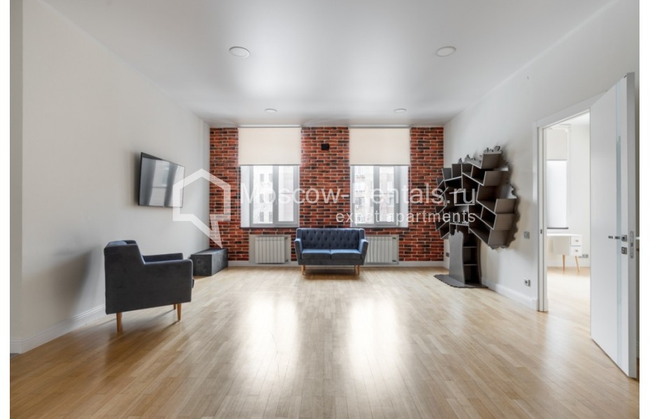 Photo #1 4-room (3 BR) apartment for <a href="http://moscow-rentals.ru/en/articles/long-term-rent" target="_blank">a long-term</a> rent
 in Russia, Moscow, Nashchokinskyi lane, 6