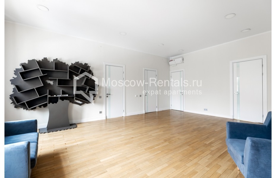 Photo #10 4-room (3 BR) apartment for <a href="http://moscow-rentals.ru/en/articles/long-term-rent" target="_blank">a long-term</a> rent
 in Russia, Moscow, Nashchokinskyi lane, 6