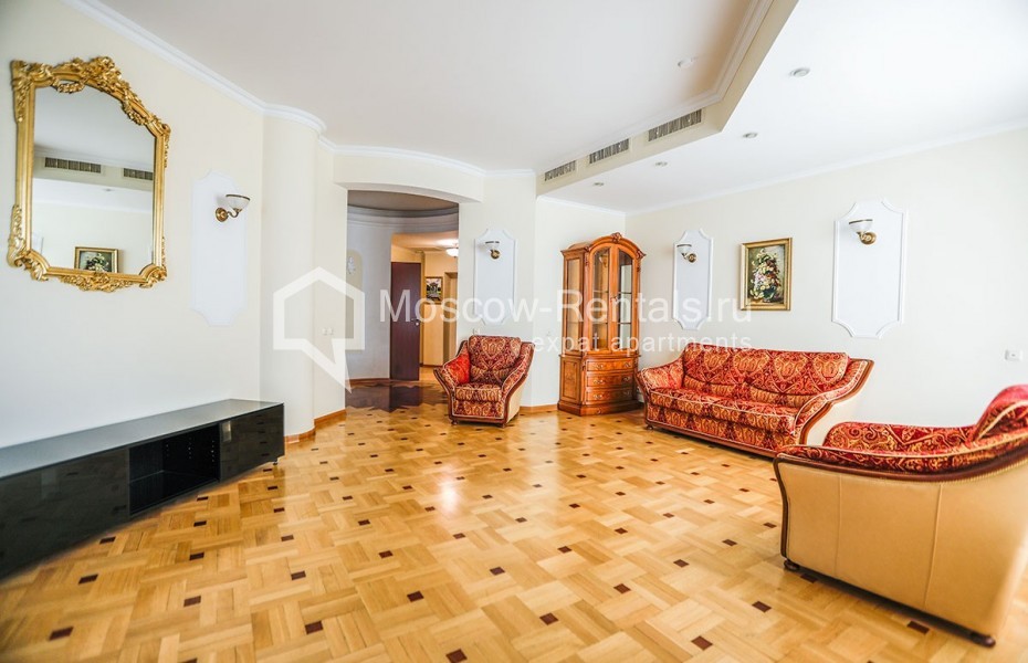 Photo #4 3-room (2 BR) apartment for <a href="http://moscow-rentals.ru/en/articles/long-term-rent" target="_blank">a long-term</a> rent
 in Russia, Moscow, Mozhaiskoe shosse, 2