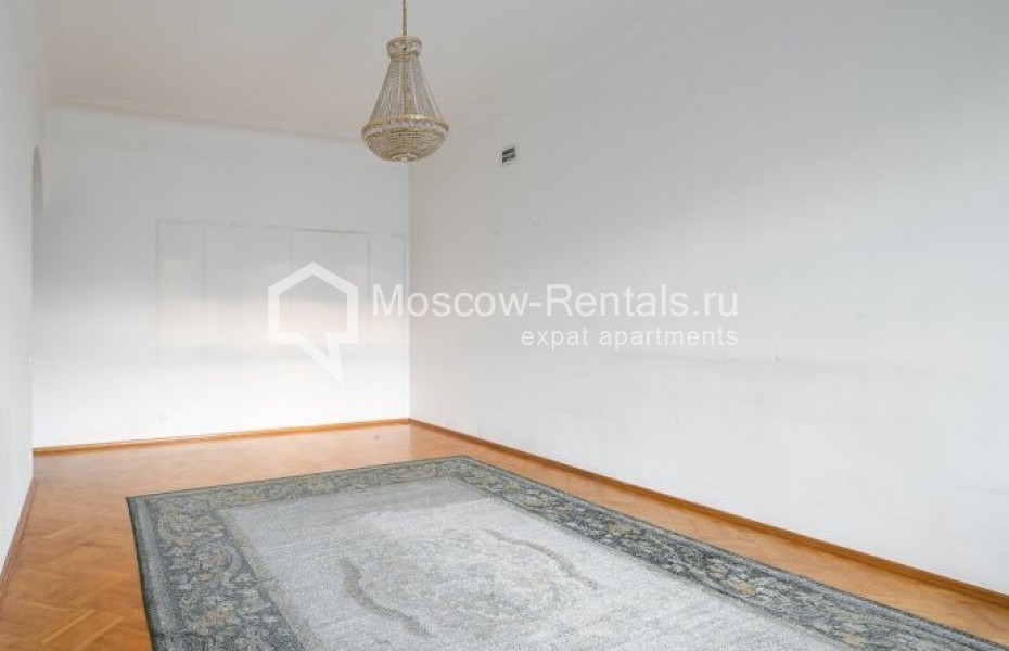 Photo #3 5-room (4 BR) apartment for <a href="http://moscow-rentals.ru/en/articles/long-term-rent" target="_blank">a long-term</a> rent
 in Russia, Moscow, B. Ordynka str, 67