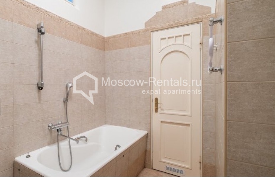 Photo #15 5-room (4 BR) apartment for <a href="http://moscow-rentals.ru/en/articles/long-term-rent" target="_blank">a long-term</a> rent
 in Russia, Moscow, B. Ordynka str, 67