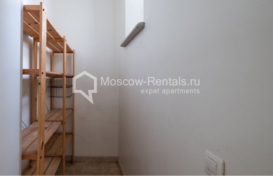 Photo #17 5-room (4 BR) apartment for <a href="http://moscow-rentals.ru/en/articles/long-term-rent" target="_blank">a long-term</a> rent
 in Russia, Moscow, B. Ordynka str, 67