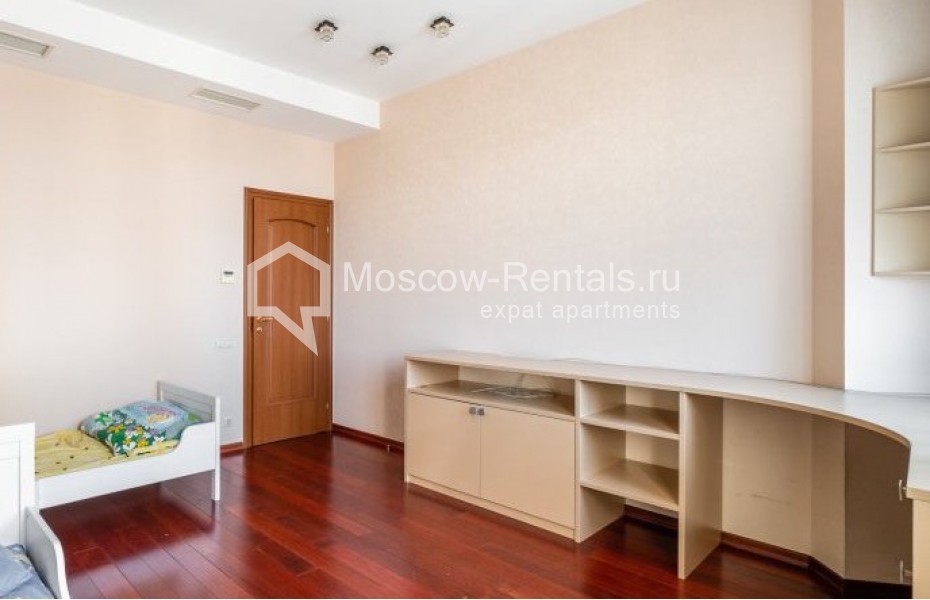Photo #11 4-room (3 BR) apartment for <a href="http://moscow-rentals.ru/en/articles/long-term-rent" target="_blank">a long-term</a> rent
 in Russia, Moscow, Shabolovka str, 10к1