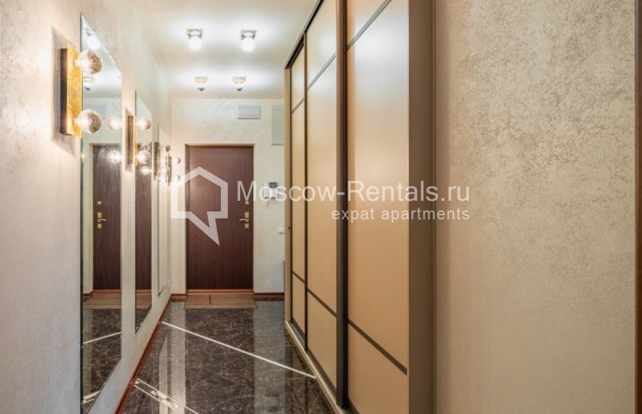 Photo #19 4-room (3 BR) apartment for <a href="http://moscow-rentals.ru/en/articles/long-term-rent" target="_blank">a long-term</a> rent
 in Russia, Moscow, Shabolovka str, 10к1