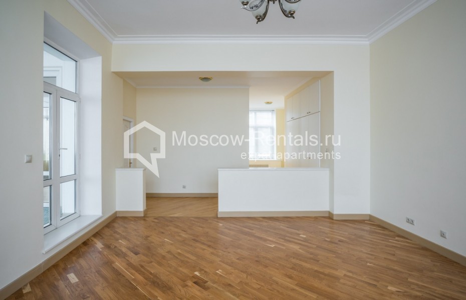 Photo #21 5-room (4 BR) apartment for <a href="http://moscow-rentals.ru/en/articles/long-term-rent" target="_blank">a long-term</a> rent
 in Russia, Moscow, Serafimovicha str, 2