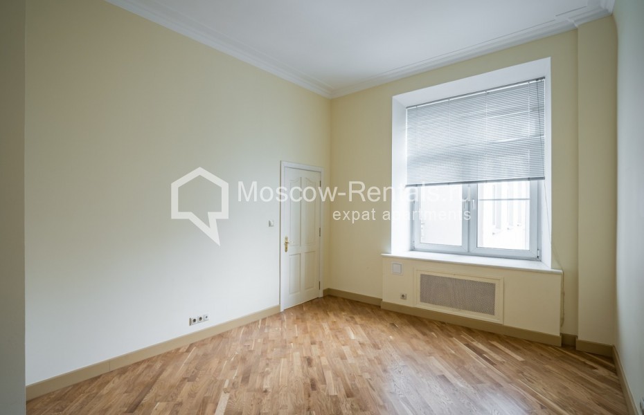 Photo #26 5-room (4 BR) apartment for <a href="http://moscow-rentals.ru/en/articles/long-term-rent" target="_blank">a long-term</a> rent
 in Russia, Moscow, Serafimovicha str, 2