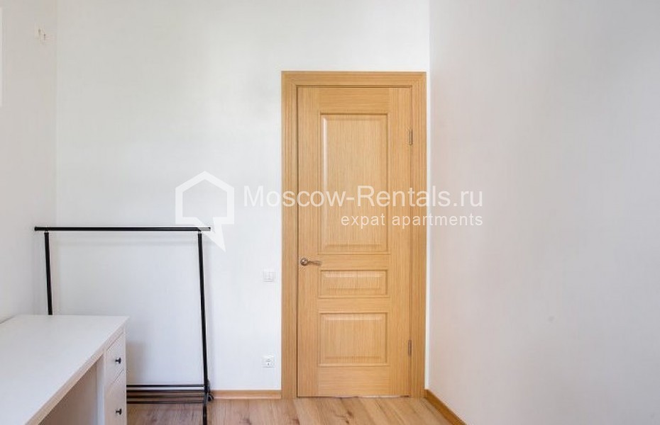 Photo #12 4-room (3 BR) apartment for <a href="http://moscow-rentals.ru/en/articles/long-term-rent" target="_blank">a long-term</a> rent
 in Russia, Moscow, Serafimovicha str, 2