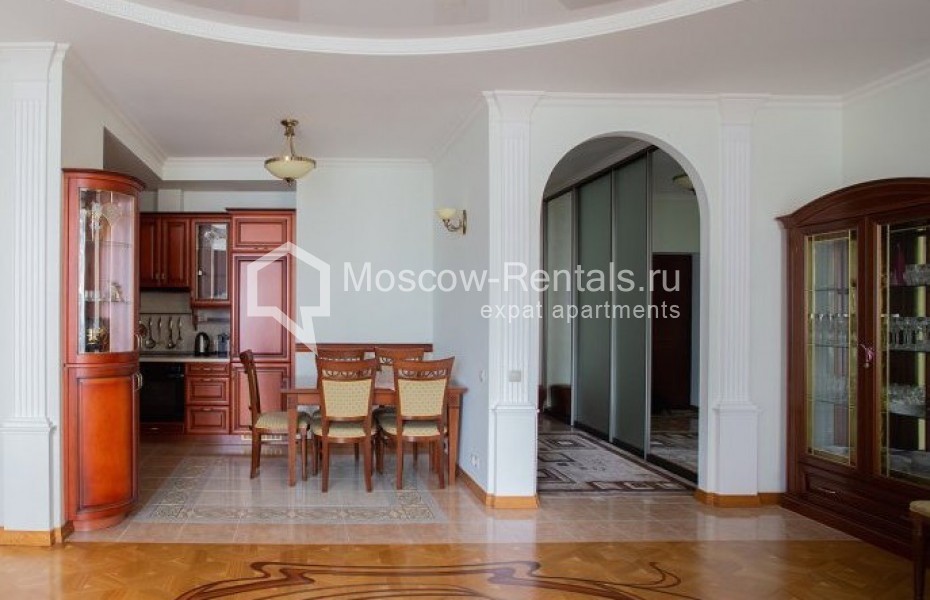 Photo #4 4-room (3 BR) apartment for <a href="http://moscow-rentals.ru/en/articles/long-term-rent" target="_blank">a long-term</a> rent
 in Russia, Moscow, Shabolovka str, 23к5