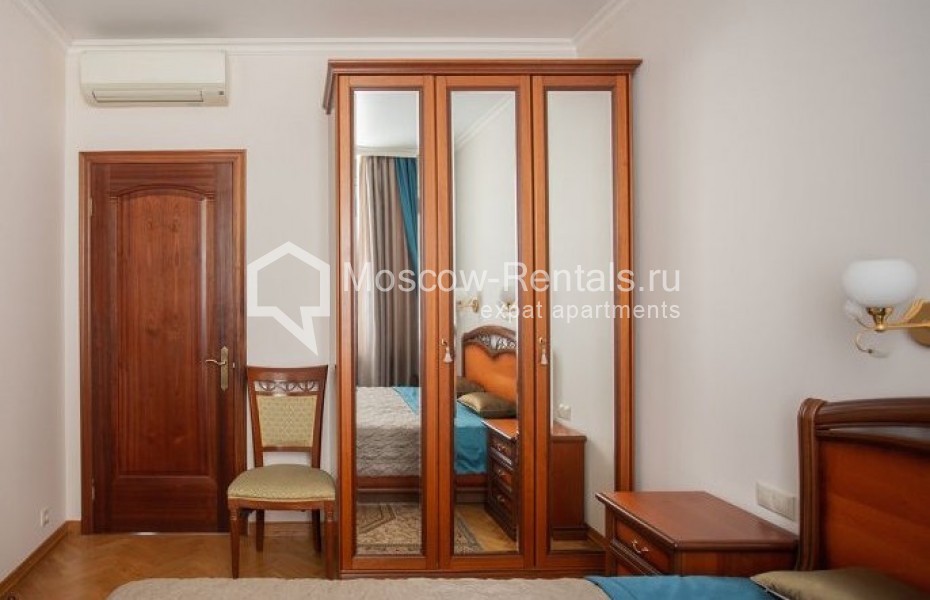 Photo #10 4-room (3 BR) apartment for <a href="http://moscow-rentals.ru/en/articles/long-term-rent" target="_blank">a long-term</a> rent
 in Russia, Moscow, Shabolovka str, 23к5