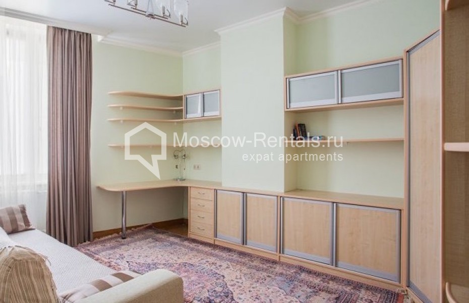Photo #11 4-room (3 BR) apartment for <a href="http://moscow-rentals.ru/en/articles/long-term-rent" target="_blank">a long-term</a> rent
 in Russia, Moscow, Shabolovka str, 23к5
