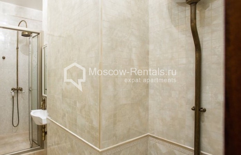 Photo #14 4-room (3 BR) apartment for <a href="http://moscow-rentals.ru/en/articles/long-term-rent" target="_blank">a long-term</a> rent
 in Russia, Moscow, Shabolovka str, 23к5