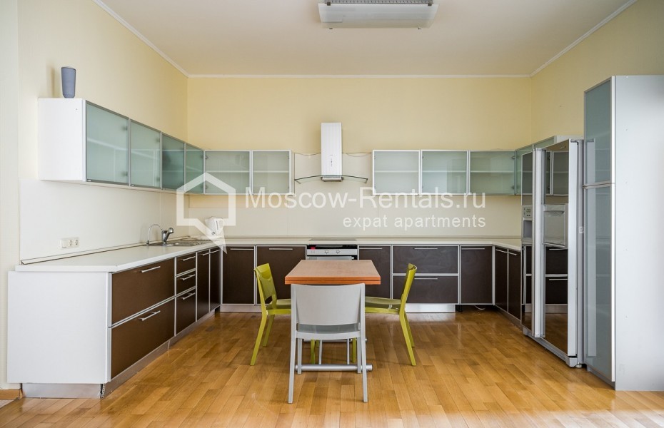 Photo #2 4-room (3 BR) apartment for <a href="http://moscow-rentals.ru/en/articles/long-term-rent" target="_blank">a long-term</a> rent
 in Russia, Moscow, Filippovskyi lane, 8С1