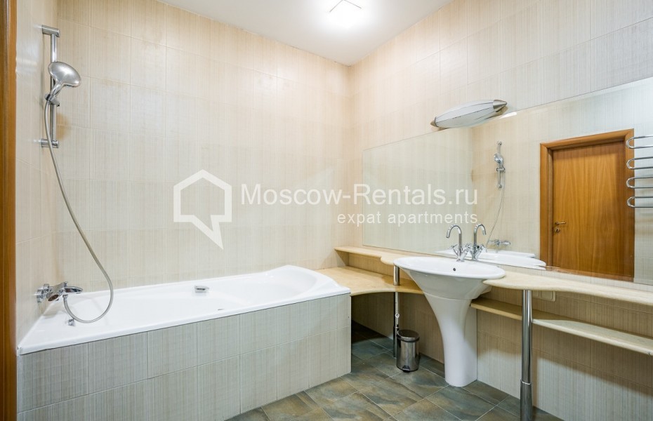 Photo #17 4-room (3 BR) apartment for <a href="http://moscow-rentals.ru/en/articles/long-term-rent" target="_blank">a long-term</a> rent
 in Russia, Moscow, Filippovskyi lane, 8С1