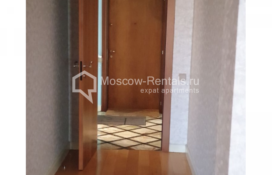 Photo #14 4-room (3 BR) apartment for <a href="http://moscow-rentals.ru/en/articles/long-term-rent" target="_blank">a long-term</a> rent
 in Russia, Moscow, 1st Smolenskyi lane, 17