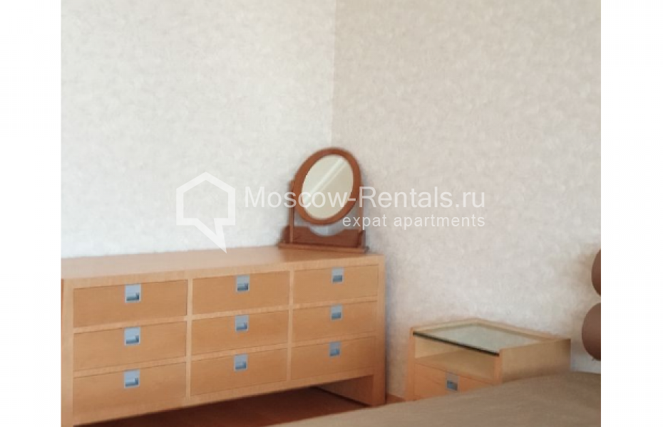 Photo #24 4-room (3 BR) apartment for <a href="http://moscow-rentals.ru/en/articles/long-term-rent" target="_blank">a long-term</a> rent
 in Russia, Moscow, 1st Smolenskyi lane, 17