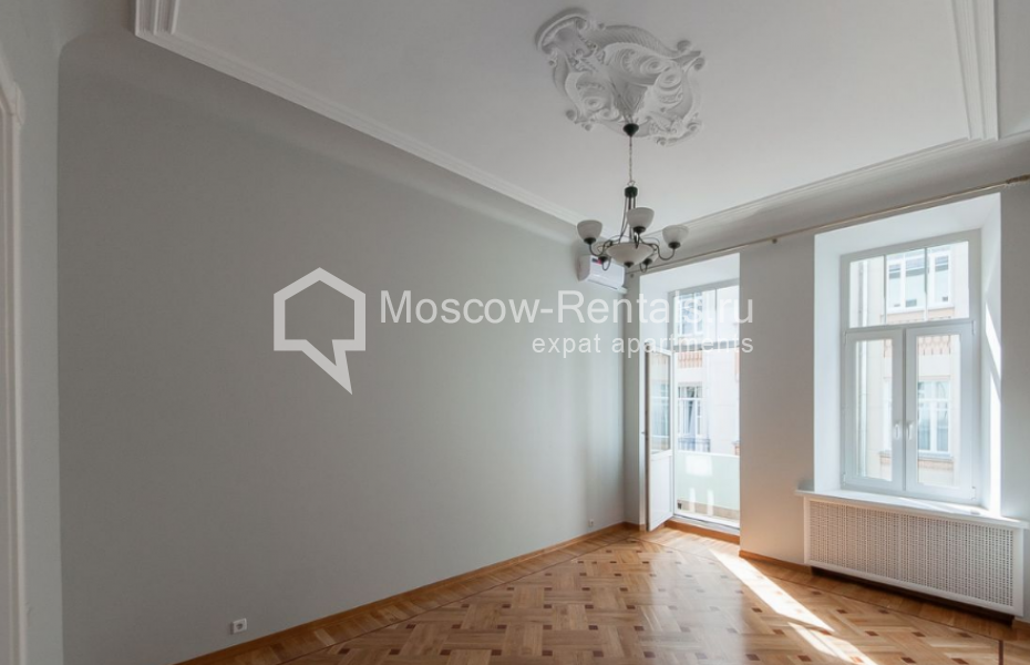 Photo #5 4-room (3 BR) apartment for <a href="http://moscow-rentals.ru/en/articles/long-term-rent" target="_blank">a long-term</a> rent
 in Russia, Moscow, Ostozhenka str, 3/14