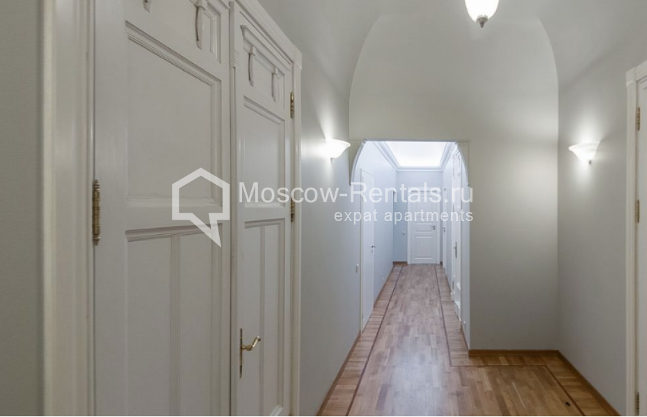 Photo #6 4-room (3 BR) apartment for <a href="http://moscow-rentals.ru/en/articles/long-term-rent" target="_blank">a long-term</a> rent
 in Russia, Moscow, Ostozhenka str, 3/14