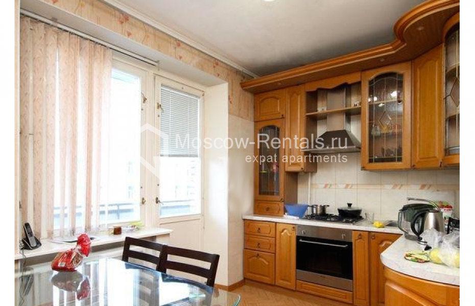 Photo #7 3-room (2 BR) apartment for <a href="http://moscow-rentals.ru/en/articles/long-term-rent" target="_blank">a long-term</a> rent
 in Russia, Moscow, Ruzheinyi lane, 4