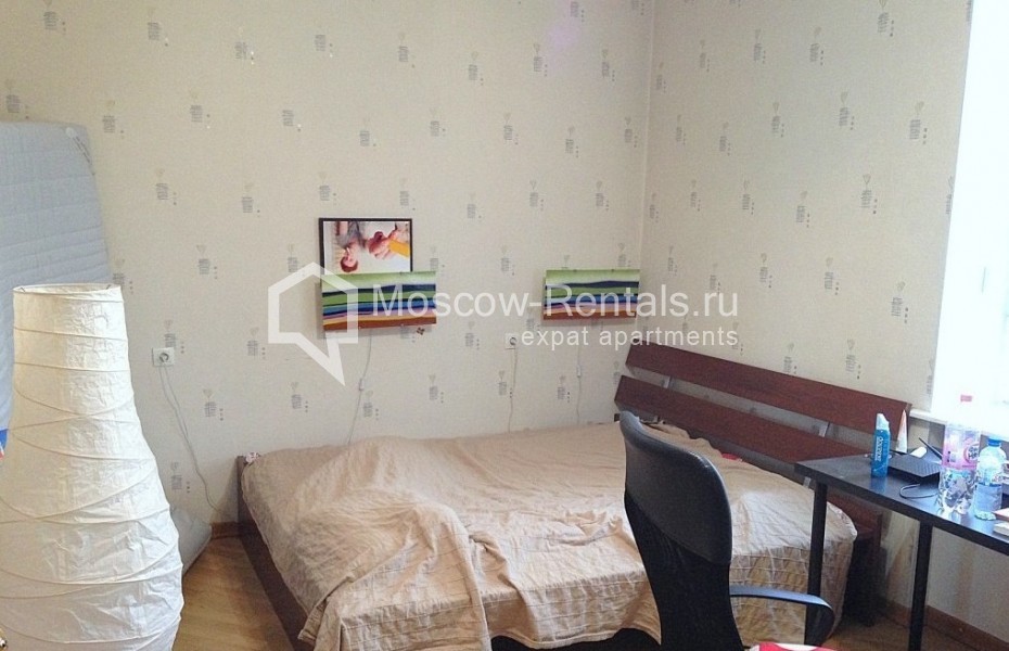 Photo #3 3-room (2 BR) apartment for <a href="http://moscow-rentals.ru/en/articles/long-term-rent" target="_blank">a long-term</a> rent
 in Russia, Moscow, Ruzheinyi lane, 4