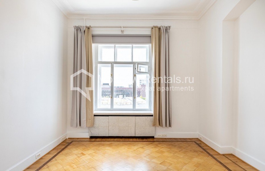 Photo #11 5-room (4 BR) apartment for <a href="http://moscow-rentals.ru/en/articles/long-term-rent" target="_blank">a long-term</a> rent
 in Russia, Moscow, Ogorodnaya Sloboda str, 14