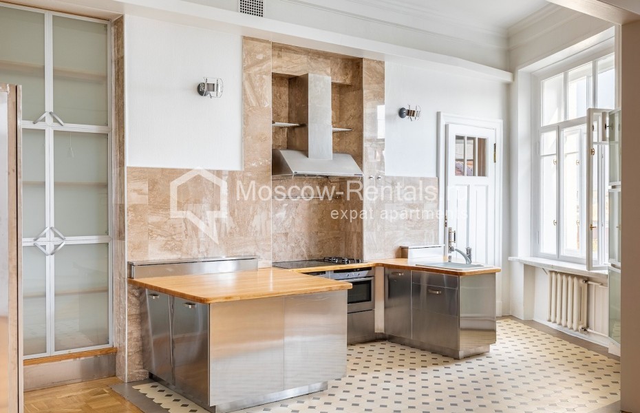 Photo #3 5-room (4 BR) apartment for <a href="http://moscow-rentals.ru/en/articles/long-term-rent" target="_blank">a long-term</a> rent
 in Russia, Moscow, Ogorodnaya Sloboda str, 14
