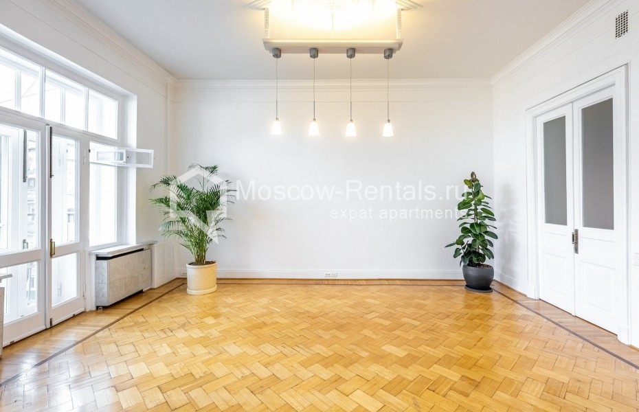 Photo #7 5-room (4 BR) apartment for <a href="http://moscow-rentals.ru/en/articles/long-term-rent" target="_blank">a long-term</a> rent
 in Russia, Moscow, Ogorodnaya Sloboda str, 14