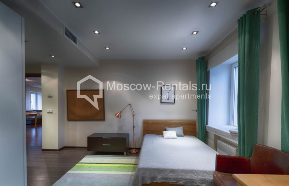 Photo #10 4-room (3 BR) apartment for <a href="http://moscow-rentals.ru/en/articles/long-term-rent" target="_blank">a long-term</a> rent
 in Russia, Moscow, Kropotkinskyi lane, 14