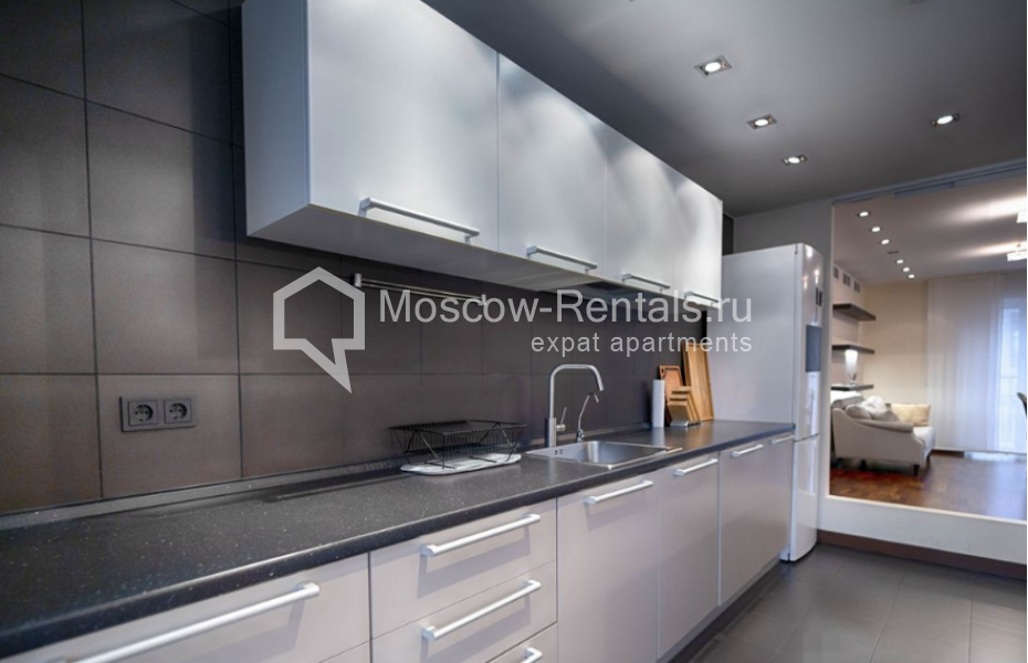 Photo #19 4-room (3 BR) apartment for <a href="http://moscow-rentals.ru/en/articles/long-term-rent" target="_blank">a long-term</a> rent
 in Russia, Moscow, Kropotkinskyi lane, 14