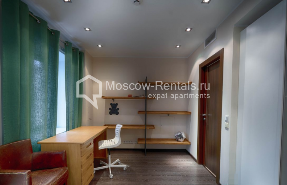 Photo #24 4-room (3 BR) apartment for <a href="http://moscow-rentals.ru/en/articles/long-term-rent" target="_blank">a long-term</a> rent
 in Russia, Moscow, Kropotkinskyi lane, 14