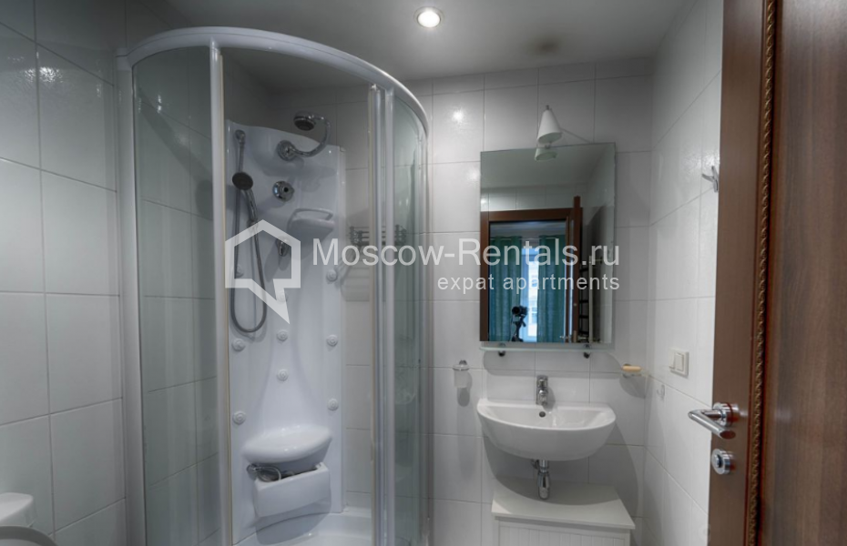 Photo #26 4-room (3 BR) apartment for <a href="http://moscow-rentals.ru/en/articles/long-term-rent" target="_blank">a long-term</a> rent
 in Russia, Moscow, Kropotkinskyi lane, 14