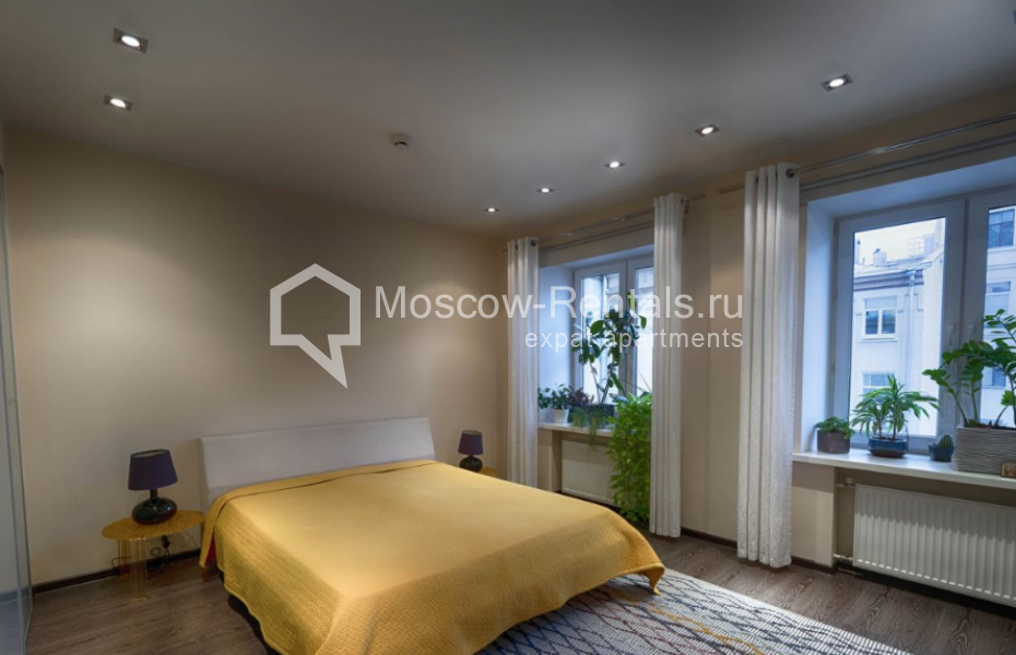 Photo #28 4-room (3 BR) apartment for <a href="http://moscow-rentals.ru/en/articles/long-term-rent" target="_blank">a long-term</a> rent
 in Russia, Moscow, Kropotkinskyi lane, 14