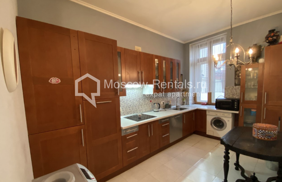 Photo #6 4-room (3 BR) apartment for <a href="http://moscow-rentals.ru/en/articles/long-term-rent" target="_blank">a long-term</a> rent
 in Russia, Moscow, Barykovskyi lane, 5