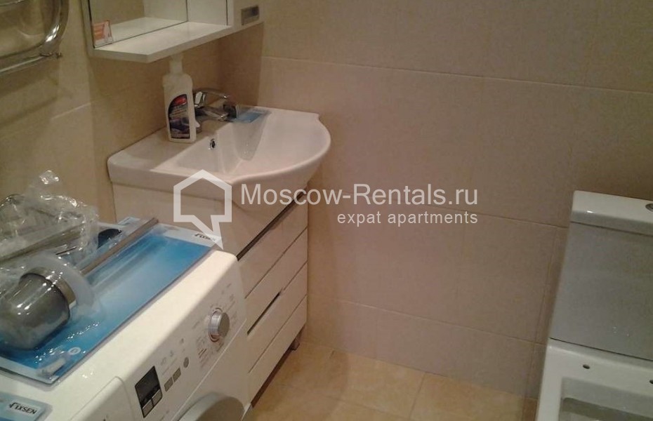 Photo #5 3-room (2 BR) apartment for <a href="http://moscow-rentals.ru/en/articles/long-term-rent" target="_blank">a long-term</a> rent
 in Russia, Moscow, New Arbat, 6