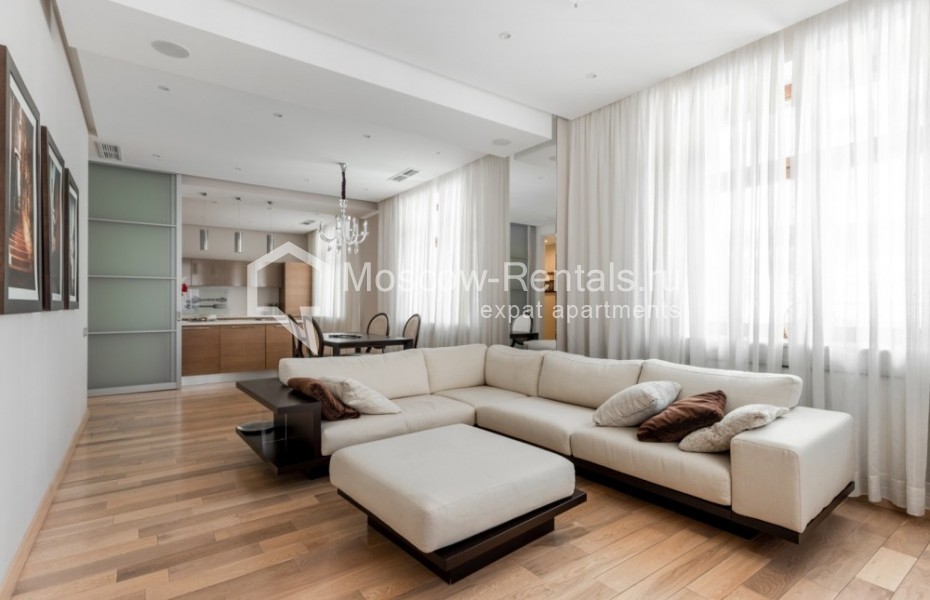 Photo #1 3-room (2 BR) apartment for <a href="http://moscow-rentals.ru/en/articles/long-term-rent" target="_blank">a long-term</a> rent
 in Russia, Moscow, Khilkov lane, 1