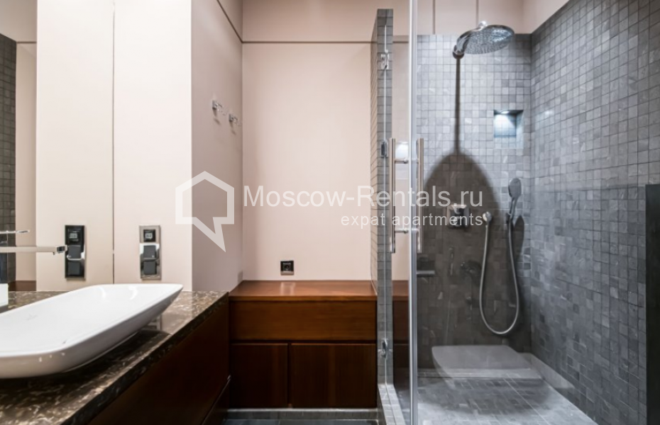 Photo #11 3-room (2 BR) apartment for <a href="http://moscow-rentals.ru/en/articles/long-term-rent" target="_blank">a long-term</a> rent
 in Russia, Moscow, Trubetskaya str, 10