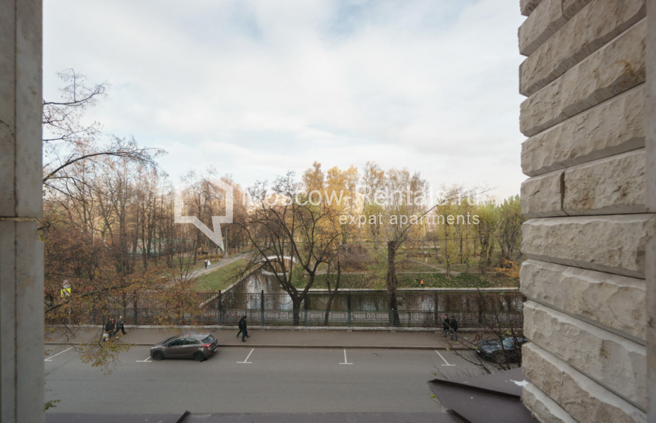 Photo #15 3-room (2 BR) apartment for <a href="http://moscow-rentals.ru/en/articles/long-term-rent" target="_blank">a long-term</a> rent
 in Russia, Moscow, Trubetskaya str, 10