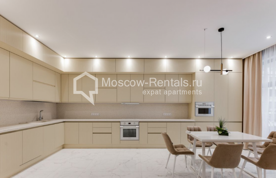 Photo #2 3-room (2 BR) apartment for <a href="http://moscow-rentals.ru/en/articles/long-term-rent" target="_blank">a long-term</a> rent
 in Russia, Moscow, Pogodinskaya str, 2