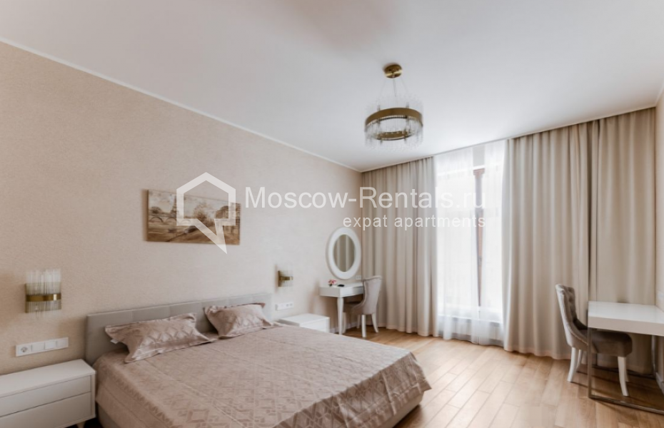 Photo #18 3-room (2 BR) apartment for <a href="http://moscow-rentals.ru/en/articles/long-term-rent" target="_blank">a long-term</a> rent
 in Russia, Moscow, Pogodinskaya str, 2