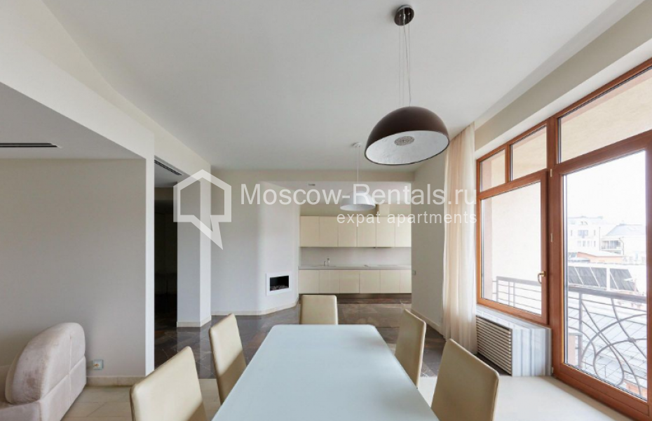 Photo #4 4-room (3 BR) apartment for <a href="http://moscow-rentals.ru/en/articles/long-term-rent" target="_blank">a long-term</a> rent
 in Russia, Moscow, B. Palashevskyi lane, 10
