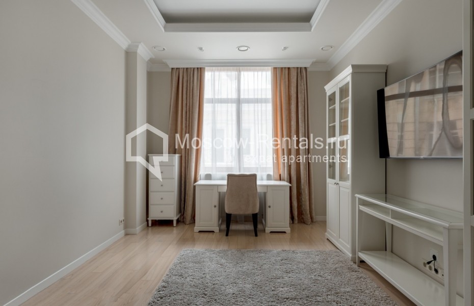 Photo #9 4-room (3 BR) apartment for <a href="http://moscow-rentals.ru/en/articles/long-term-rent" target="_blank">a long-term</a> rent
 in Russia, Moscow, Barykovskyi lane, 6