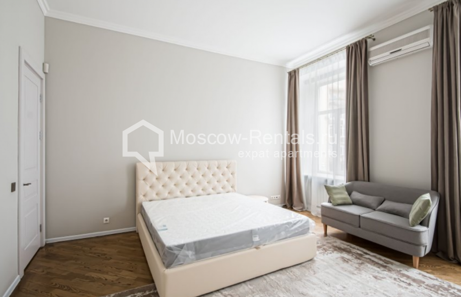 Photo #8 5-room (4 BR) apartment for <a href="http://moscow-rentals.ru/en/articles/long-term-rent" target="_blank">a long-term</a> rent
 in Russia, Moscow, M. Bronnaya, 31/13
