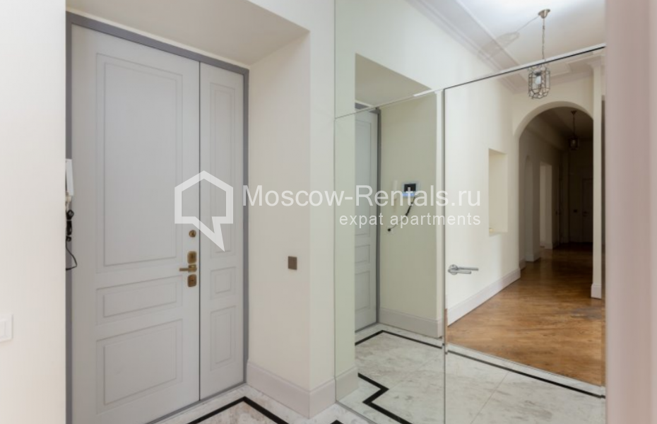 Photo #18 5-room (4 BR) apartment for <a href="http://moscow-rentals.ru/en/articles/long-term-rent" target="_blank">a long-term</a> rent
 in Russia, Moscow, M. Bronnaya, 31/13